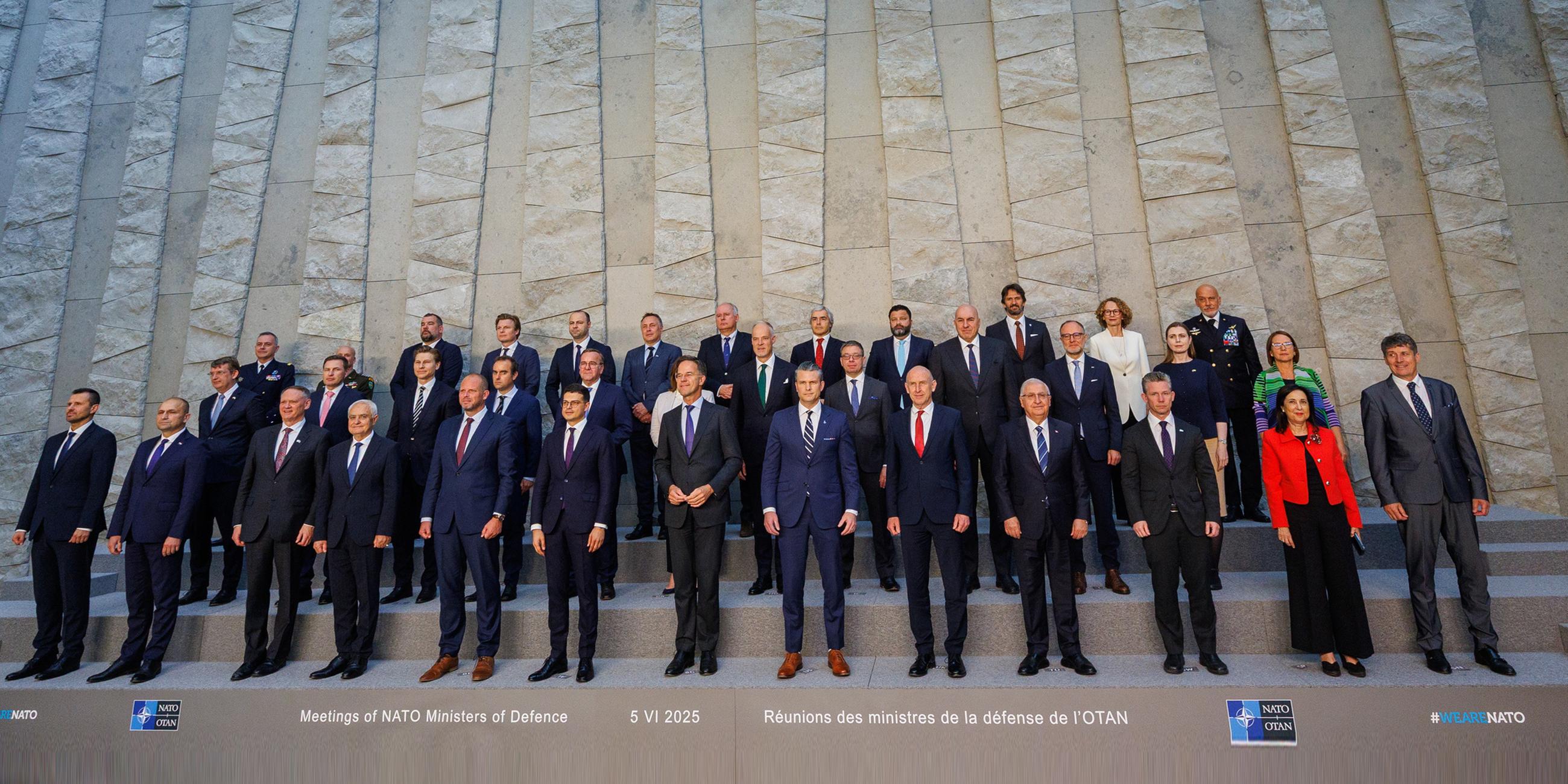 Nato-Verteidigungsministertreffen in Brüssel