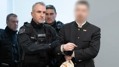 Ein Angeklagter im Prozess gegen insgesamt acht mutmaßlich militante Neonazis kommt in das Oberlandesgericht. Die Bundesanwaltschaft rechnet sie der militanten Neonazi-Gruppe «Sächsische Separatisten» zu.