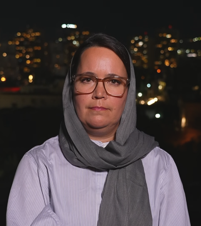ZDF-Korrespondtin Phoebe Gaa in Teheran
