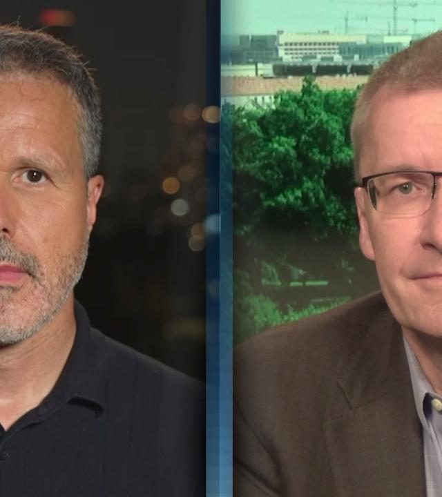 Links Thomas Reichart aus Tel Aviv, rechts Elmar Theveßen aus Washington.