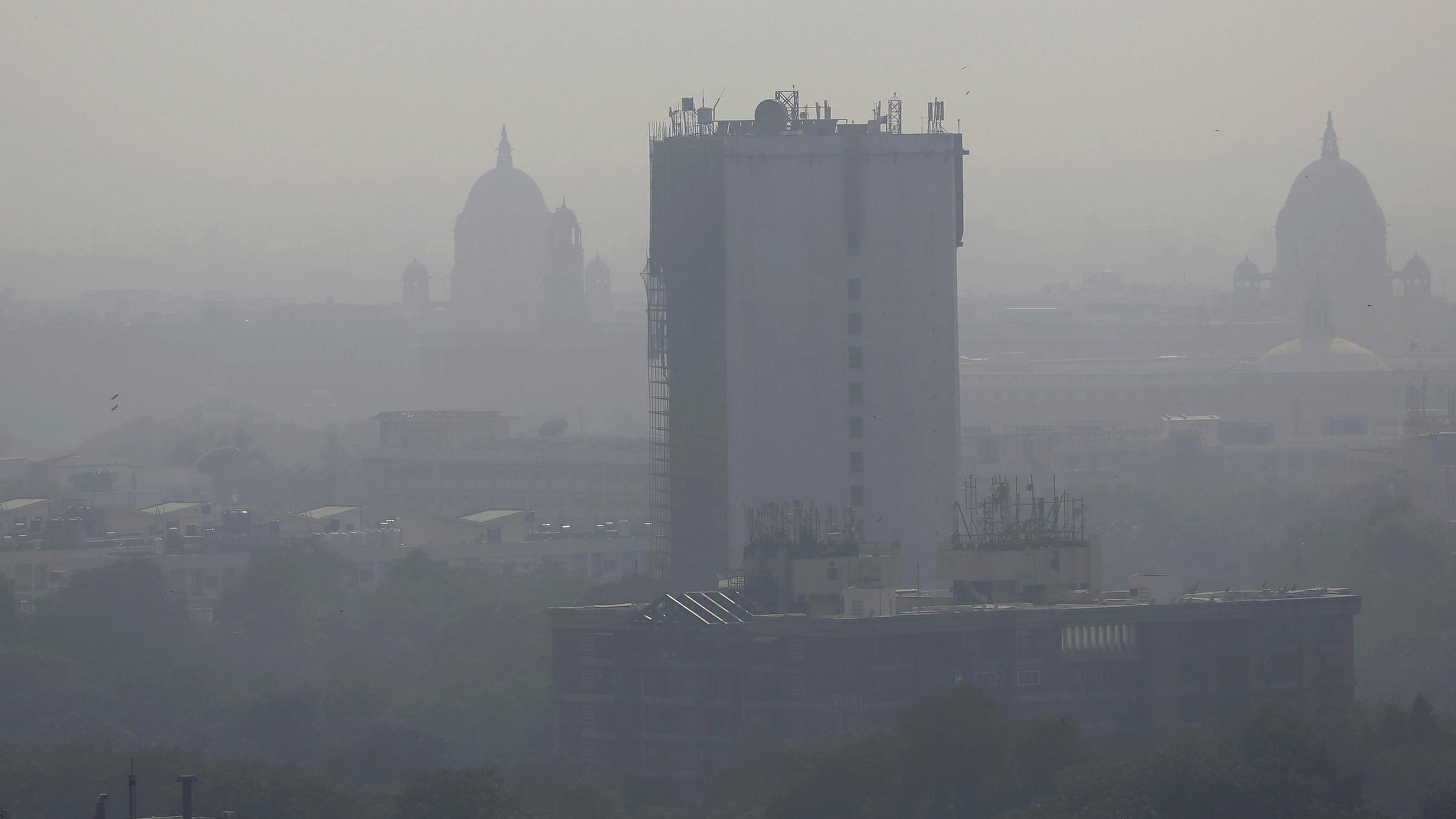 Archiv: Skyline von Neu-Delhi am 28.10.2016