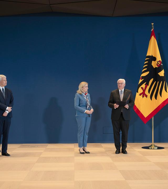 Entlassung und Ernennung von Ministern durch den Bundespräsidenten Steinmeier in Berlin