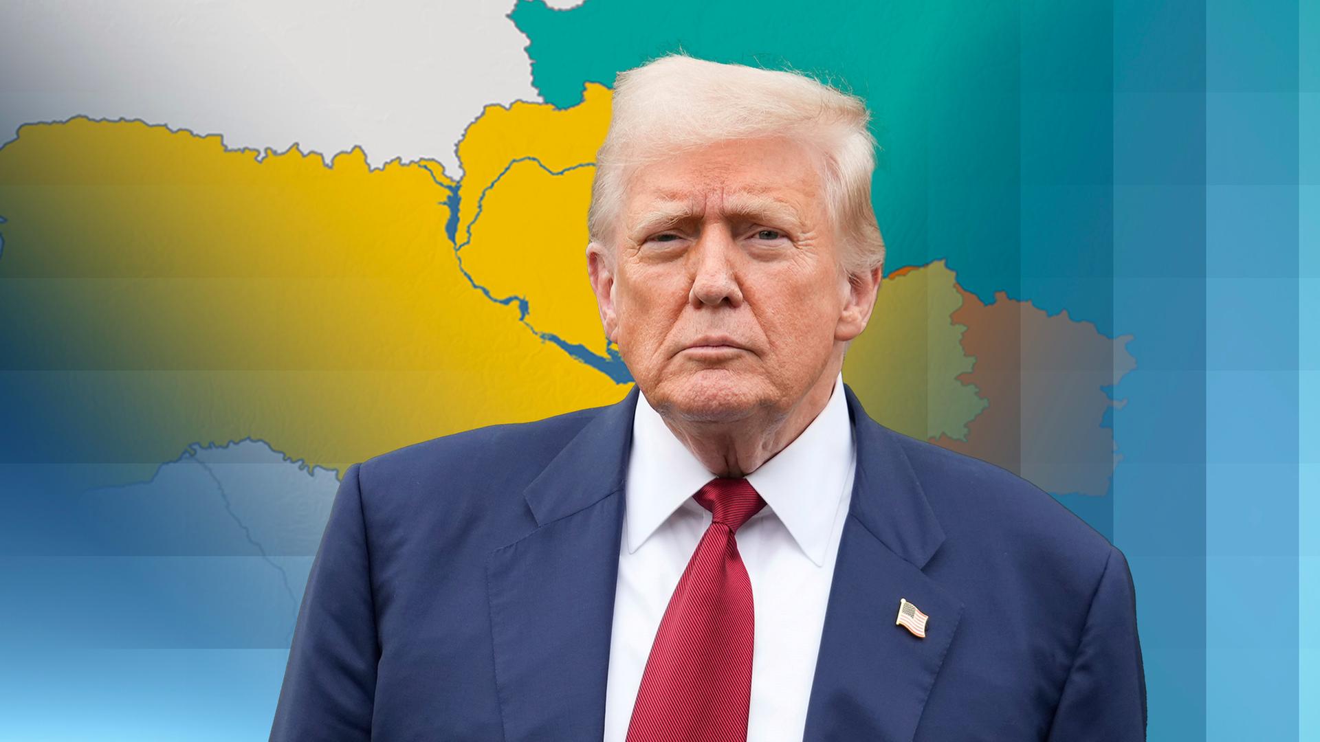 Trump vor einer Karte der Ukraine