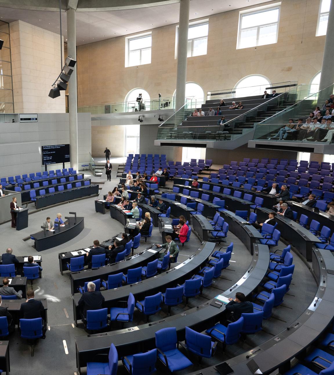 Deutscher Bundestag: 72. Bundestagssitzung: Blick ins Plenum