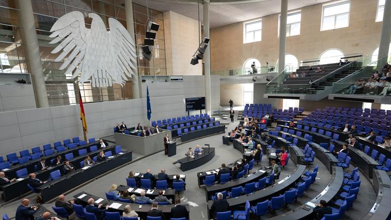 Deutscher Bundestag: 72. Bundestagssitzung: Blick ins Plenum