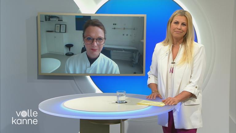 Nadine Krüger im "Volle Kanne"-Studio führt ein Schalt-Gespräch.