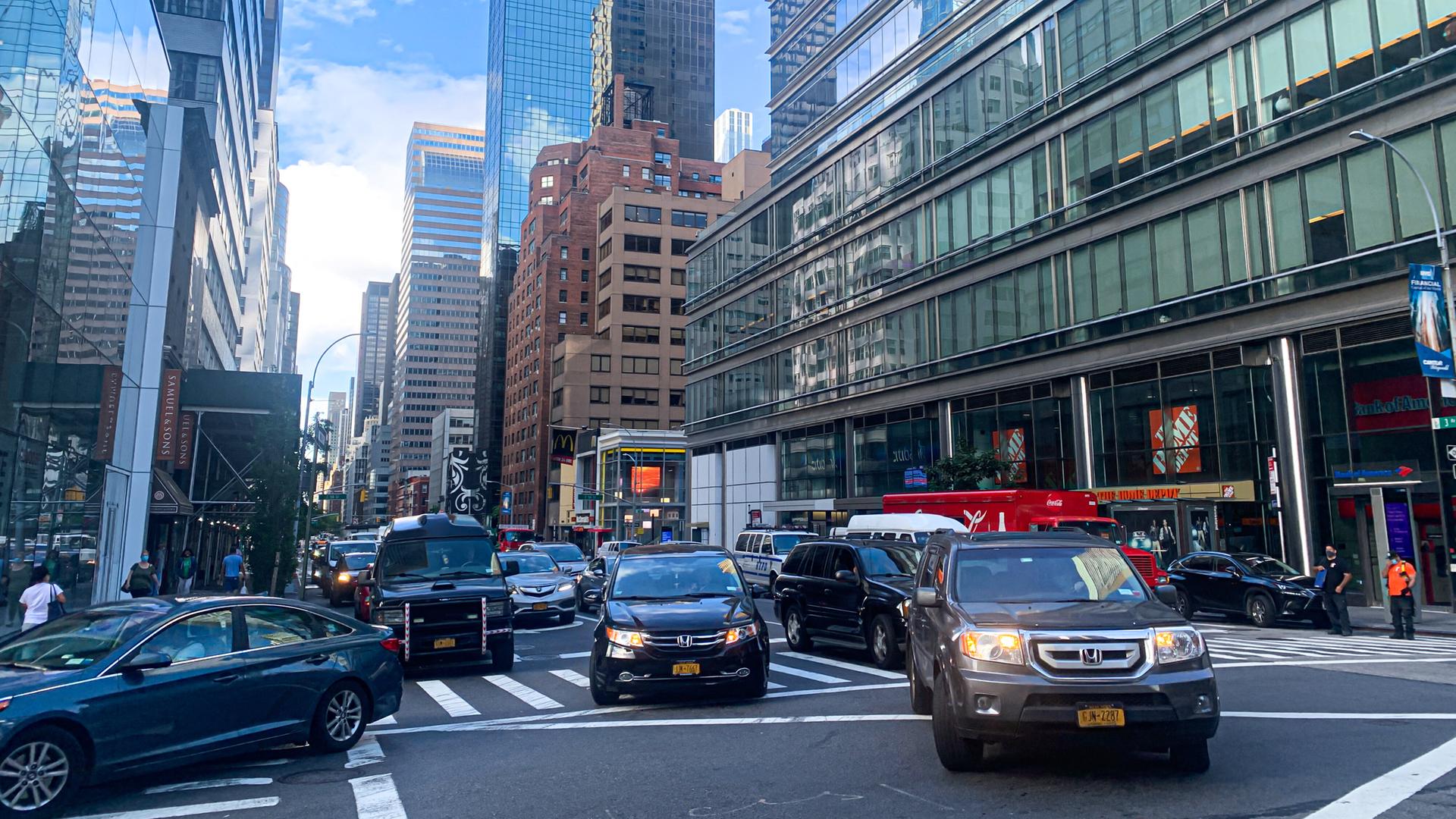 Straßenverkehr in New York