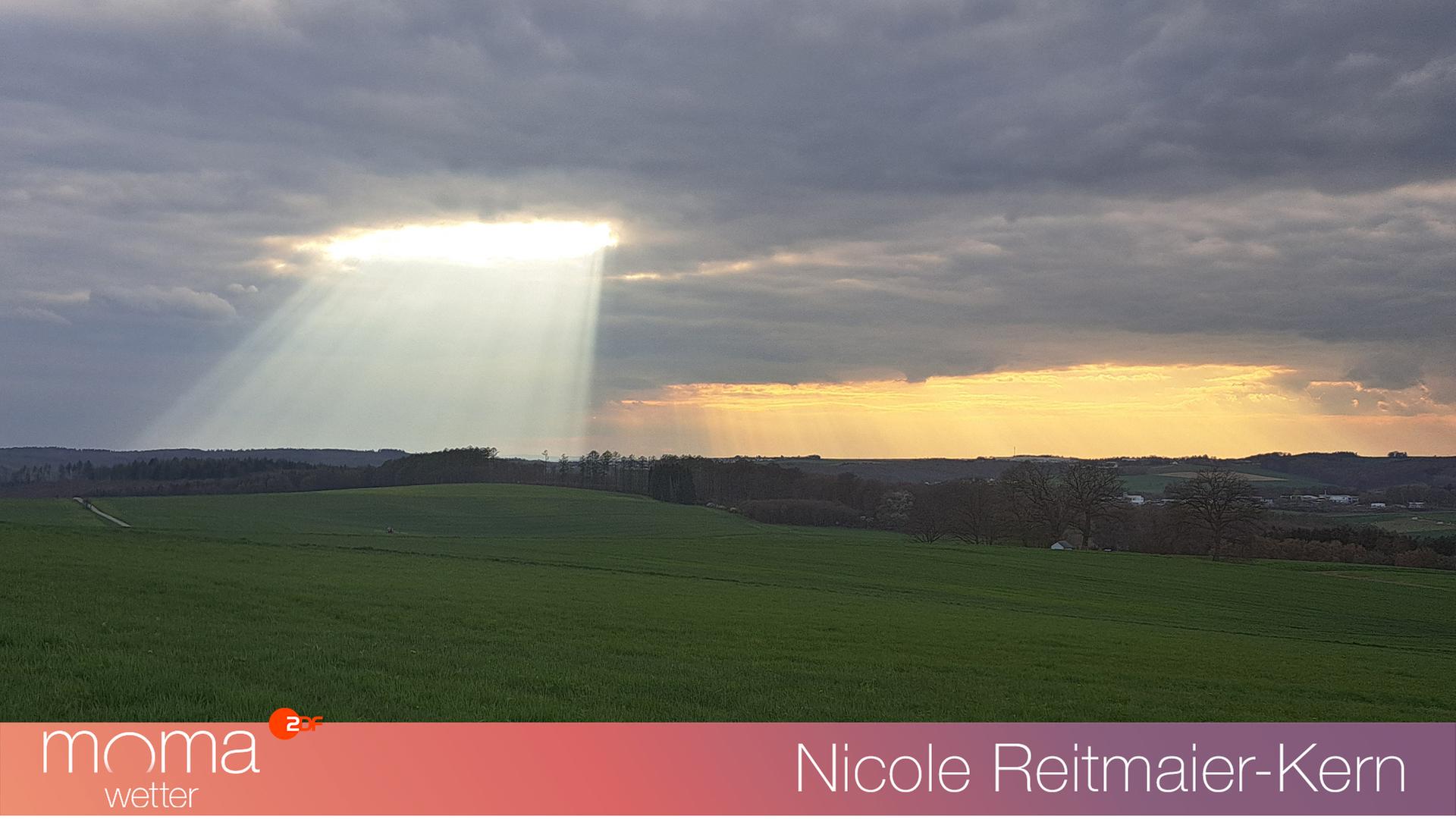 Wolkenloch über Großmaischeid im Westerwald