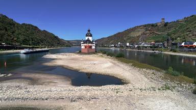 Niedrigwasser im Rhein bei Kaub