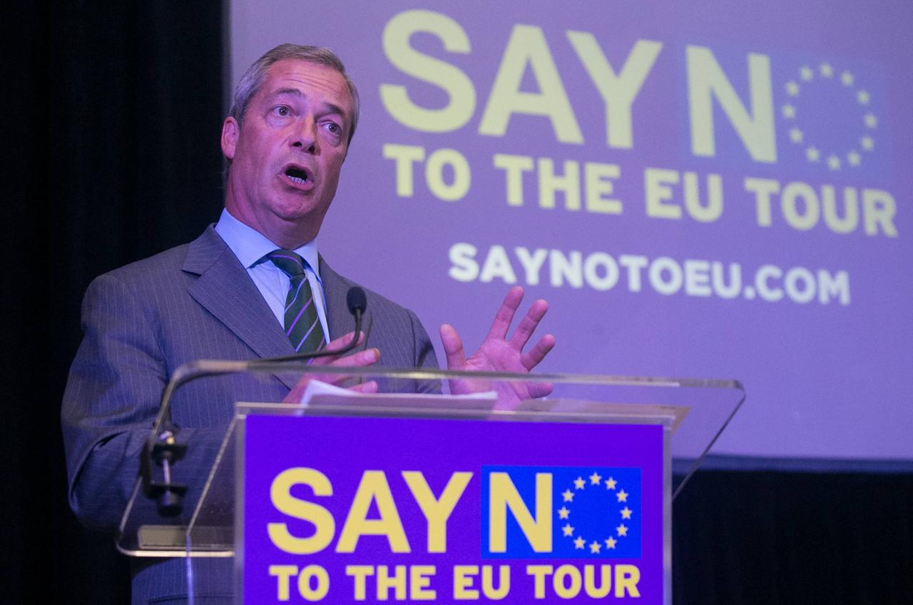 Nigel Farage bei einer Rede während der "Say No To EU"-Tour - 2015
