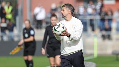 Niko Arnautis (Trainer Eintracht Frankfurt).