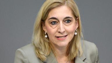 Warum Gesundheitsministerin Warken wieder überraschen könnte