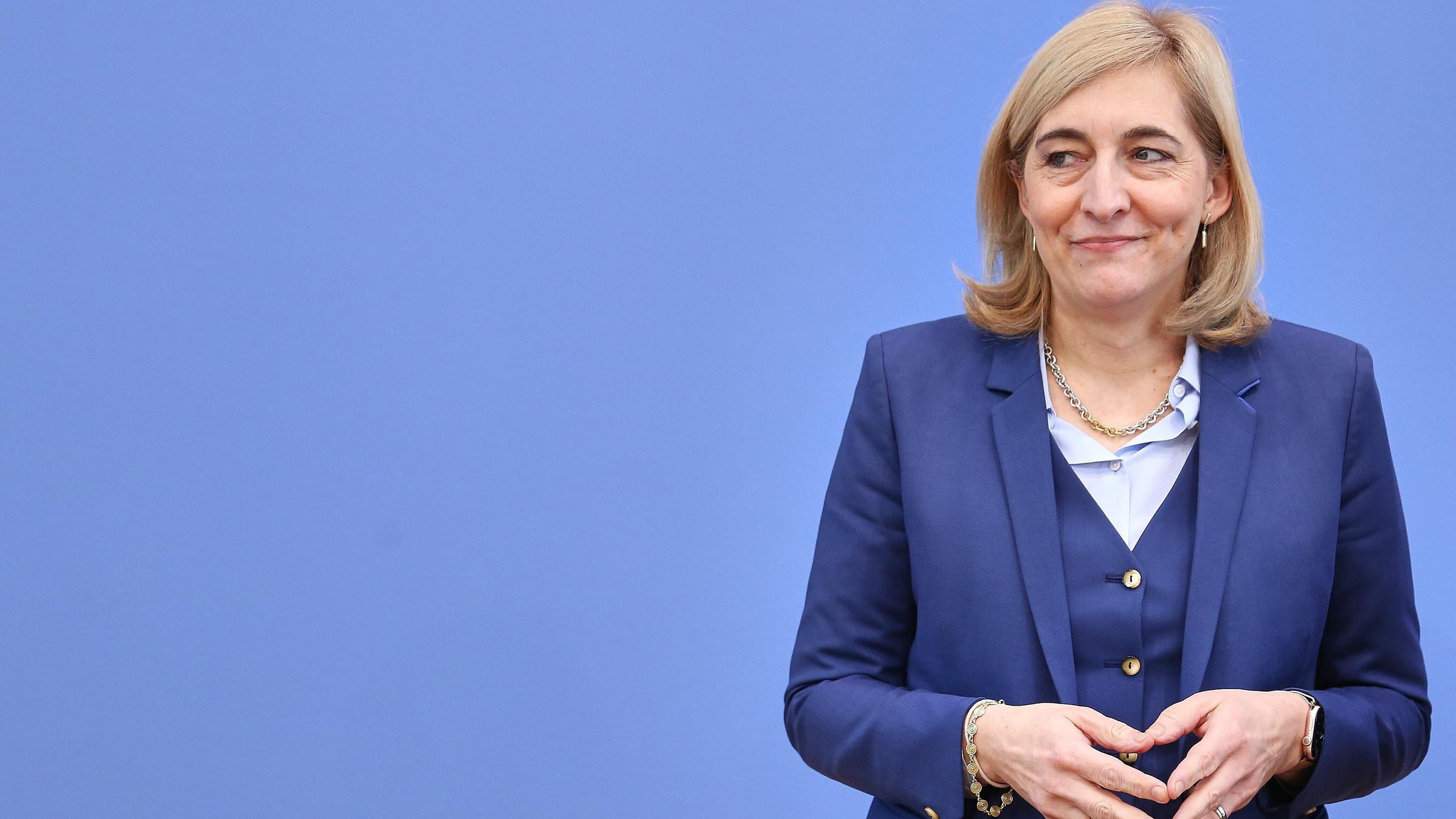 BPK - Übergabe der Empfehlungen der Finanzkommission Gesundheit zur Stabilisierung Beitragssätze dergesetzlichen Krankenversiche