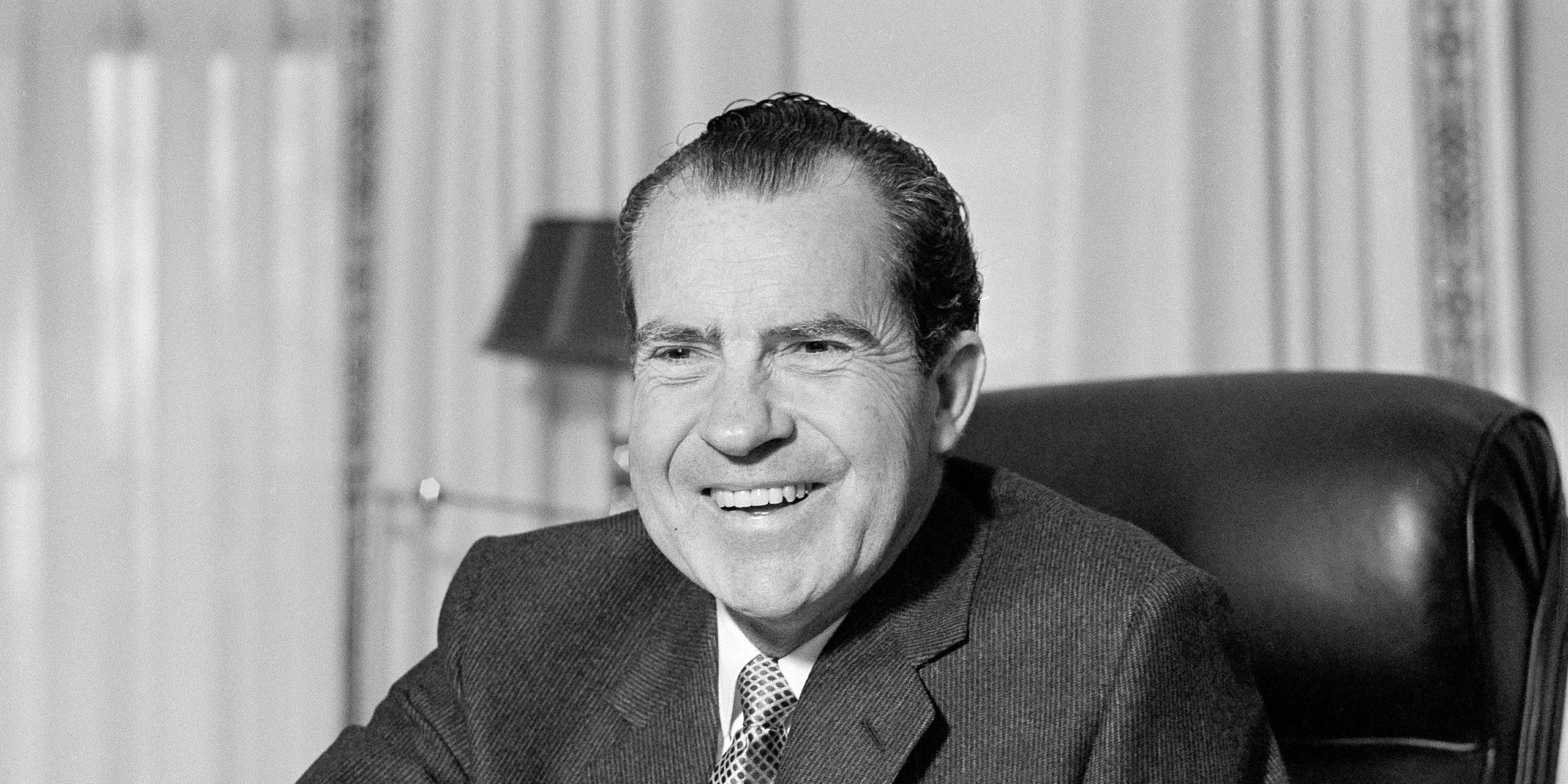 "Nixon - Arroganz der Macht: Der Weg zur Präsidentschaft": Richard Nixon am Schreibtisch, 1969.