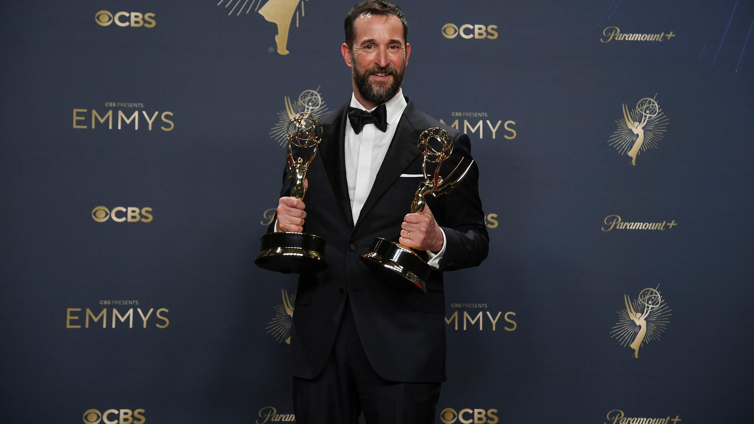 Noah Wyle bekommt den Emmy für den besten Hauptdarsteller in einer Drama-Serie.