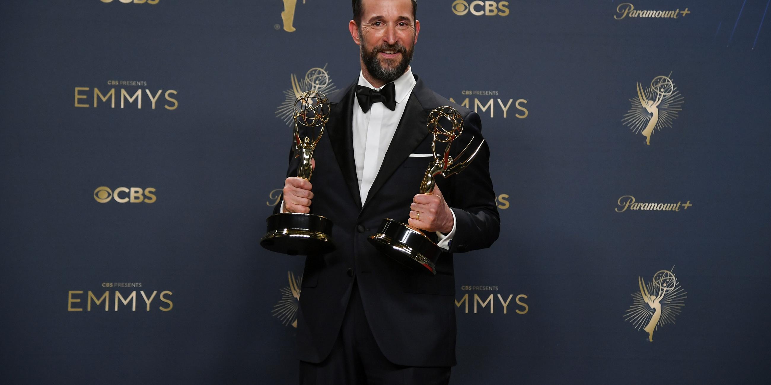 Noah Wyle bekommt den Emmy für den besten Hauptdarsteller in einer Drama-Serie.