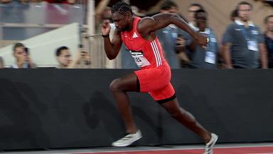 Der US-Amerikaner Noah Lyles tritt beim Diamond-League-Leichtathletik-Meeting im Stadion Louis II in Monaco am 11. Juli 2025 über 200 m der Männer an.