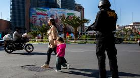 NOPO-Polizei auf den Straßen Teherans