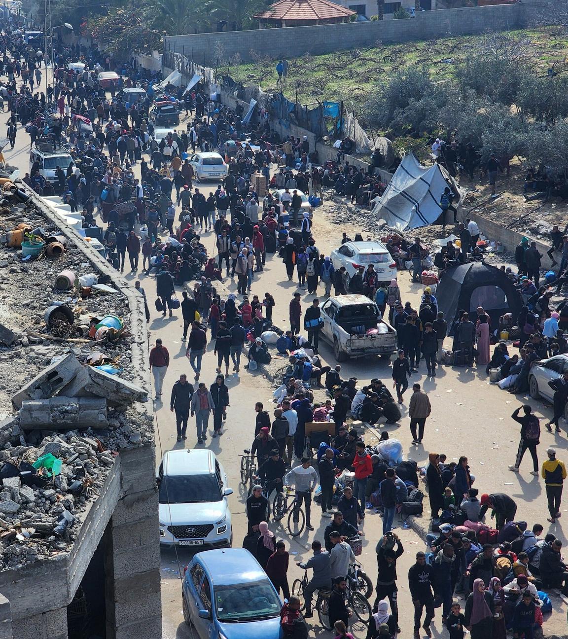 Palästinenser warten auf Rückkehr nach Nord-Gaza
