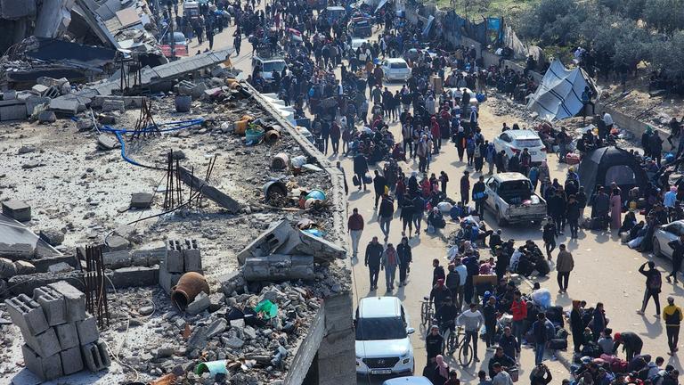 Palästinenser warten auf Rückkehr nach Nord-Gaza