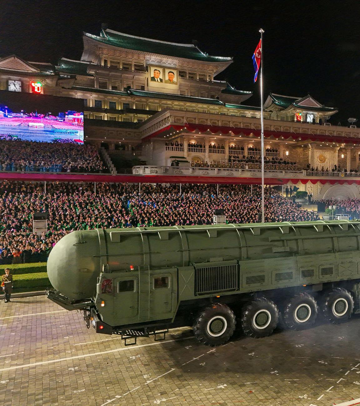 Interkontinentalrakete Hwasong-20 bei Militärparade in Nordkorea