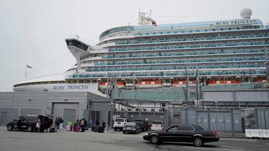 Die „Ruby Princess“ liegt am Donnerstag, dem 6. Januar 2021, in San Francisco vor Anker.
