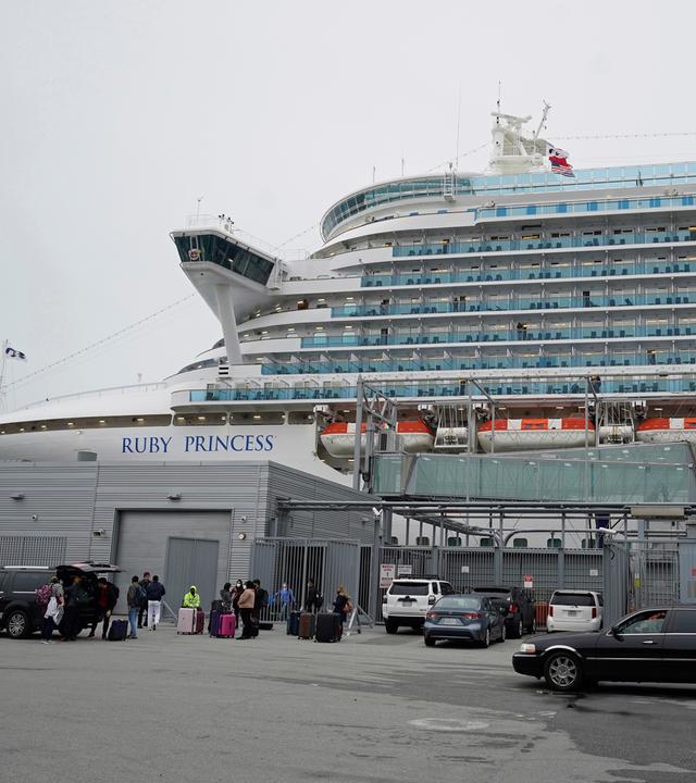 Die „Ruby Princess“ liegt am Donnerstag, dem 6. Januar 2021, in San Francisco vor Anker.