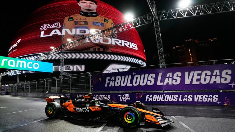 McLaren-Fahrer Lando Norris beim Qualifying zum Formel-1-Rennen in Las Vegas Grand Prix