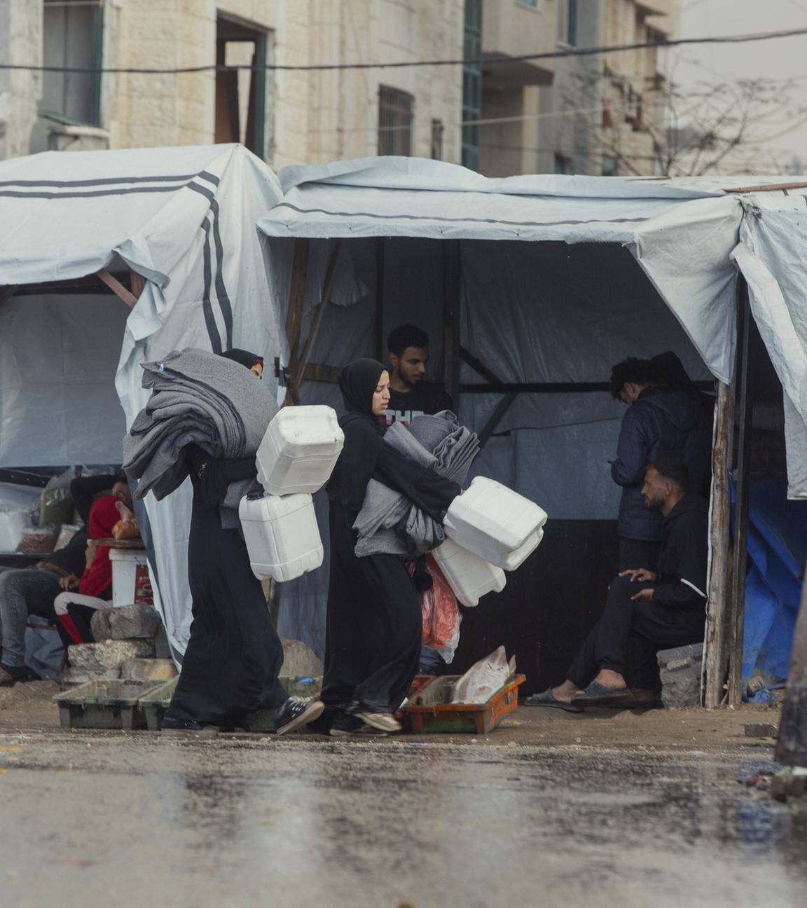 Überschwemmungen nach schweren Regenfällen verschlimmern die Lebensbedingungen in Gaza