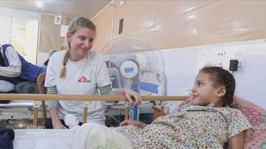 Notfallkrankenpflegerin am Krankenbett in Gaza