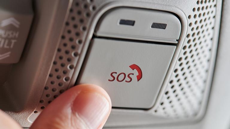 Notruf-Taste im Auto