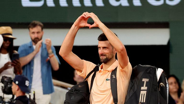 Novak Djokovic ist bei den French Open am 29. Mai 2026 in fünf Sätzen gegen das brasilianische Tennis-Talent Joao Fonseca ausgeschieden.