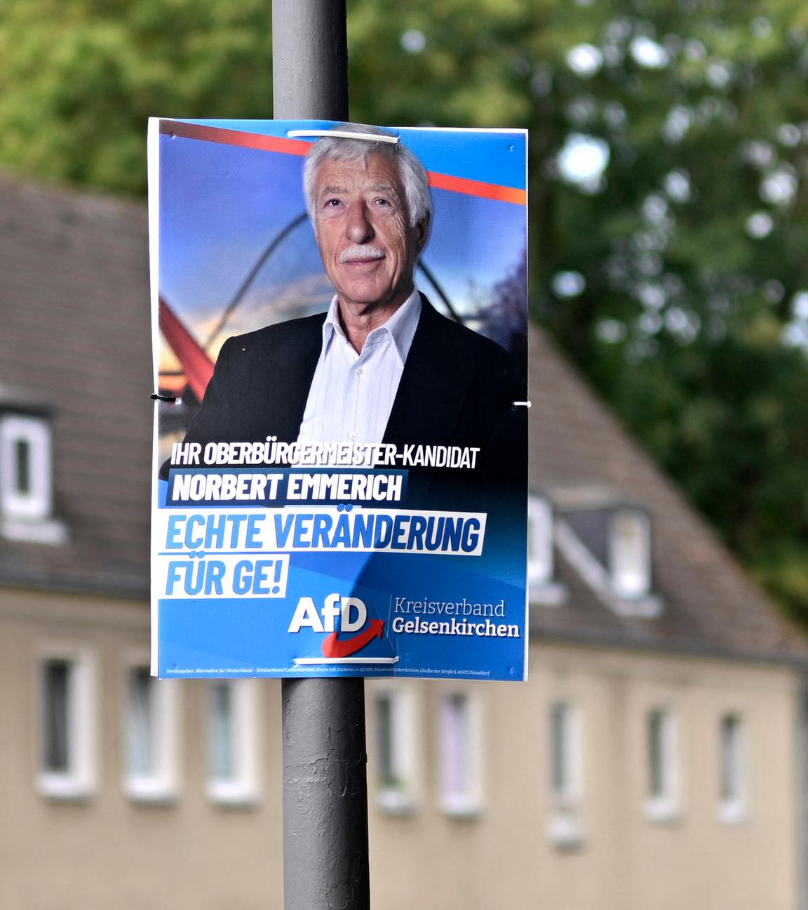 Ein Wahlplakat der rechtsextremen Partei Alternative für Deutschland (AfD) zeigt ihren Bürgermeisterkandidaten Norbert Emmerich in Gelsenkirchen, Westdeutschland, am 27. August 2025.