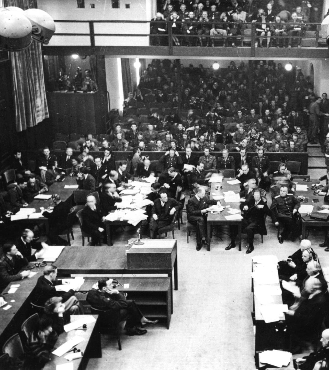 Blick in den Nürnberger Justizpalast während der Eröffnung des Hauptkriegsverbrecherprozesses
