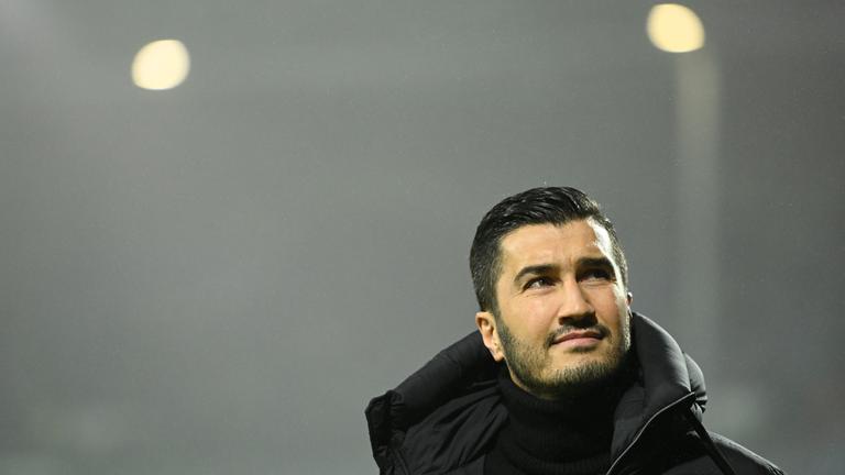 Nuri Sahin kommt vor dem Spiel in das Stadion am 14.01.2025.