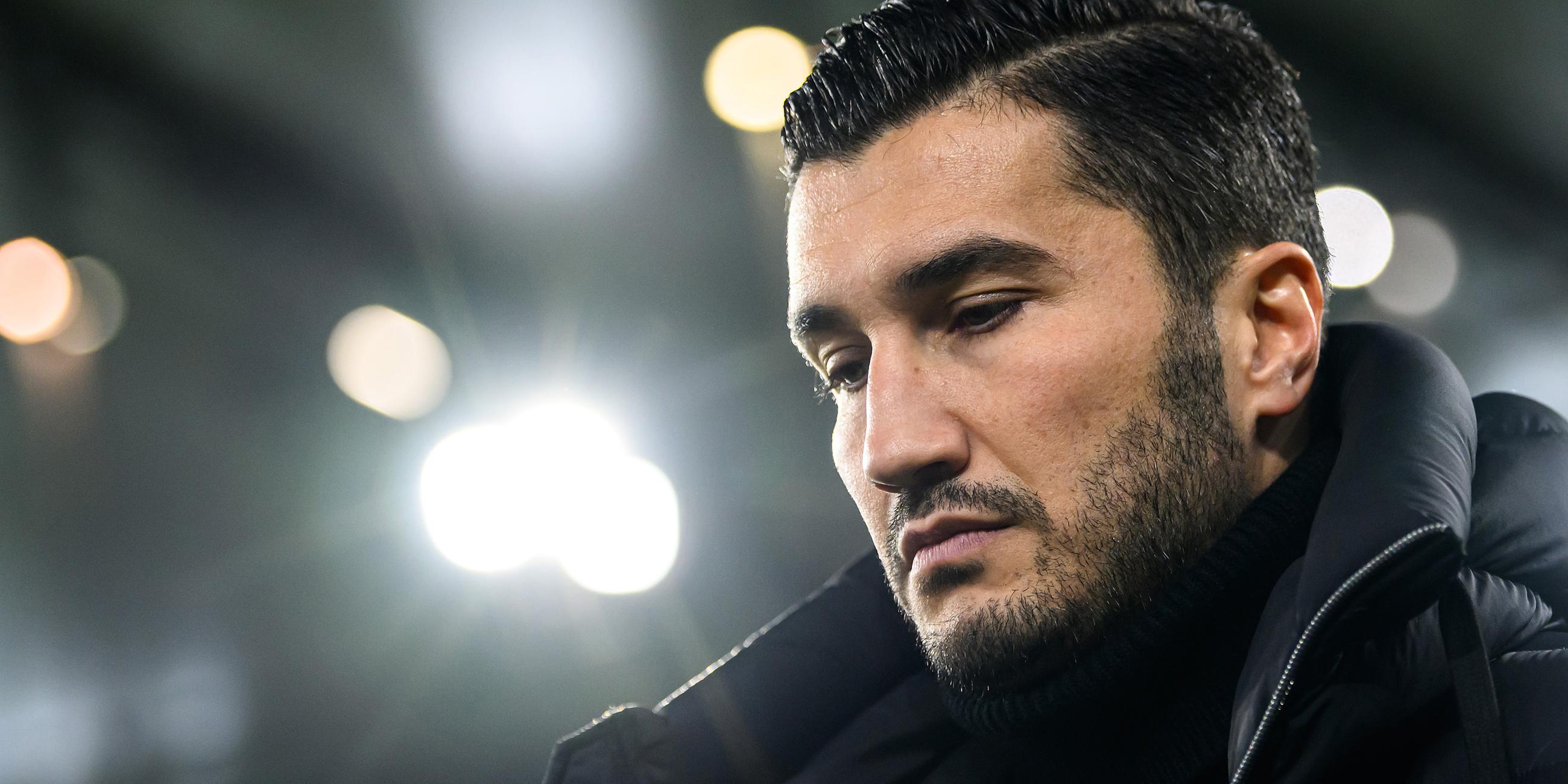 Dortmunds Trainer Nuri Sahin am Spielfeldrand, aufgenommen am 22.12.2024