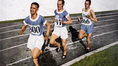 Olympia 1928 in Amsterdam: Paavo Nurmi im 10.000-Meter-Lauf Zweiter hinter Ville Ritola und vor Edvin Wide