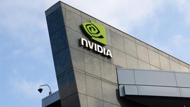 Das Logo von Nvidia ist am Hauptsitz des Unternehmens in Santa Clara, Kalifornien, zu sehen.