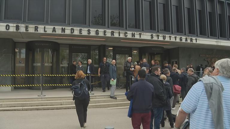 Eingang des Oberlandesgerichts Stuttgart