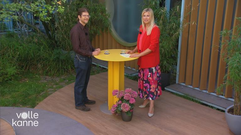 Philip Heldt mit Nadine Krüger im Gespräch