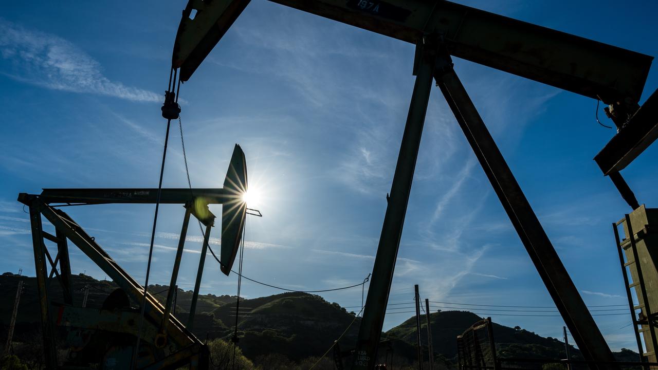 Oil prices plummet – ceasefire in Iran boosts stock markets