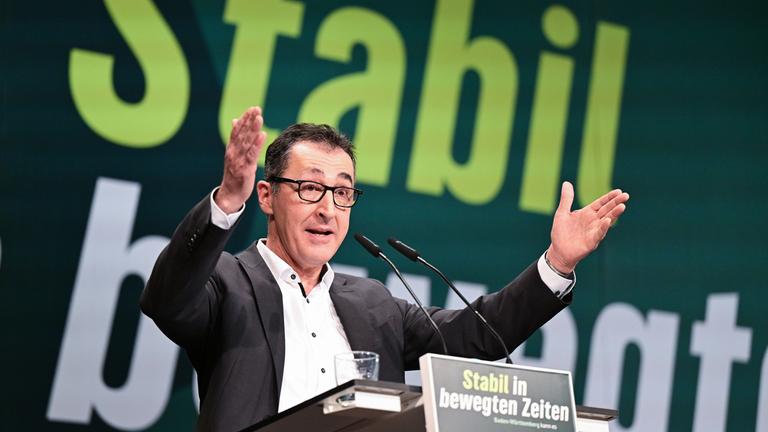 Baden-Württemberg, Ludwigsburg: Cem Özdemir, (Bündnis 90/Die Grünen), Spitzenkandidat für die Landtagswahl in Baden-Württemberg 2026, spricht beim Landesparteitag seiner Partei.