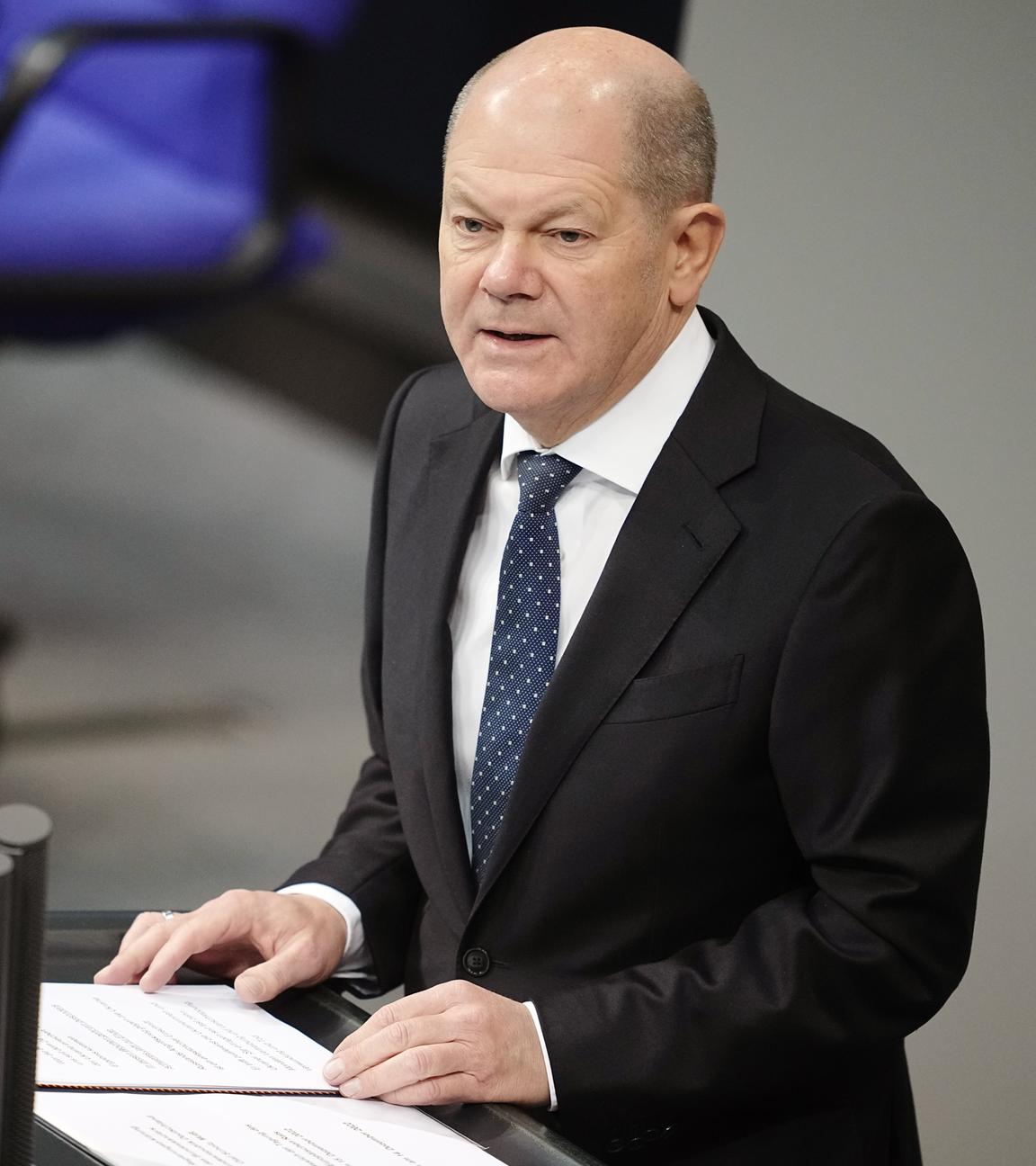 Olaf Scholz im Bundestag in Berlin, aufgenommen am 14.12.2022