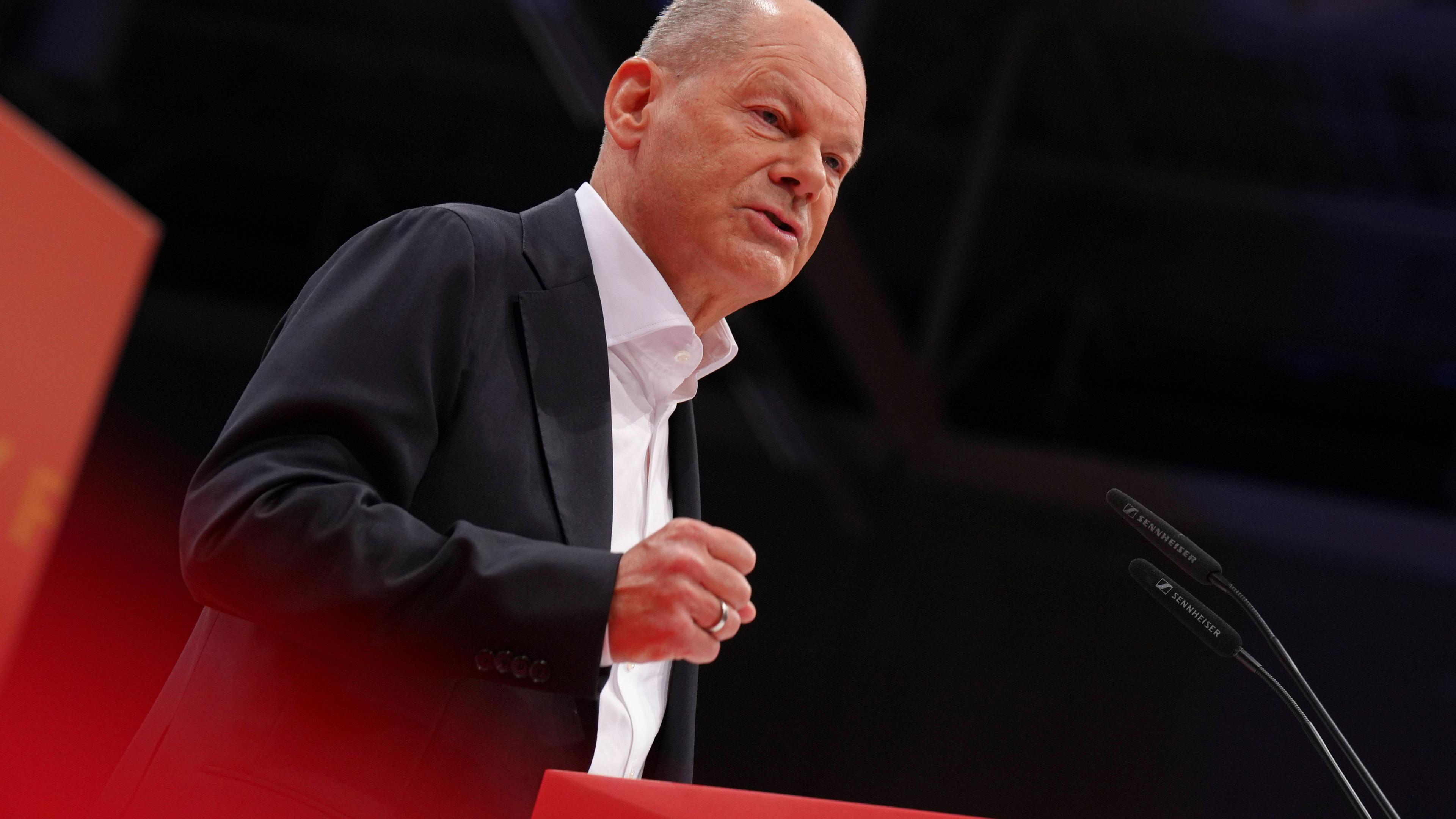 SPD Bundesparteitag 2025: Olaf Scholz, Bundeskanzler a.D., hält eine Rede