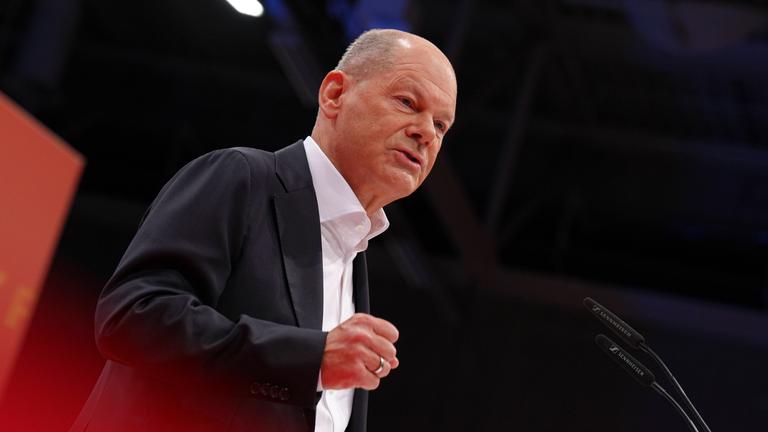 SPD Bundesparteitag 2025: Olaf Scholz, Bundeskanzler a.D., hält eine Rede