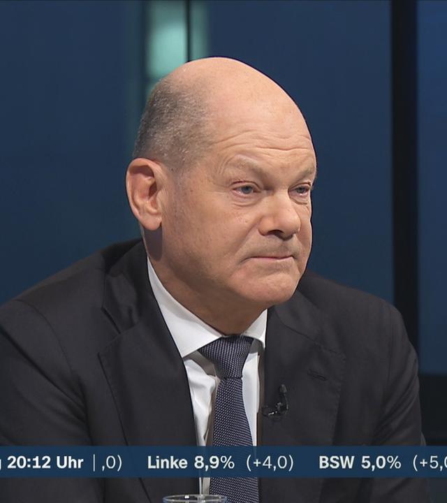 Scholz von der SPD mit einer Reaktion zur Bundestagswahl 2025.