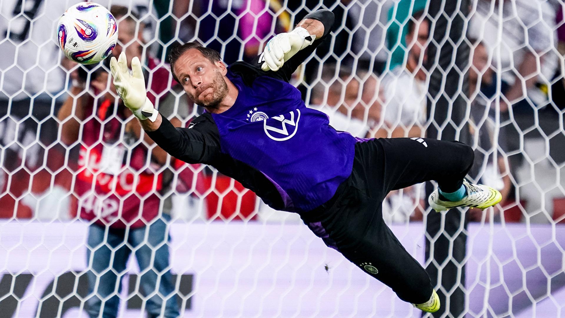 Oliver Baumann im Spiel "Deutschland gegen Nordirland" am 07.09.25 in Köln