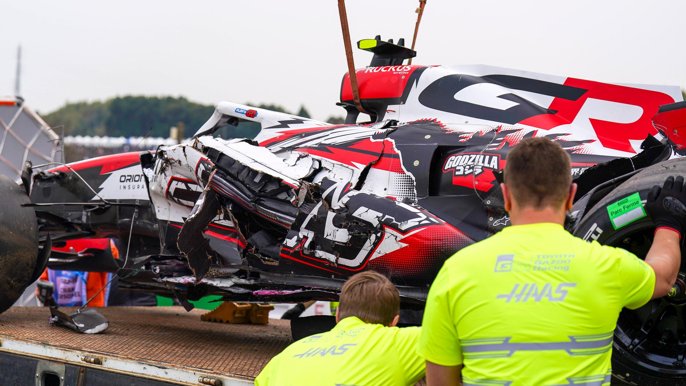 Das verunglückte Auto von Oliver Bearman (Haas F1) beim Großen Preis von Japan 2026 in Suzuka.