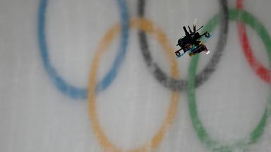 Drohne bei Olympischen Winterspielen in Mailand Cortina