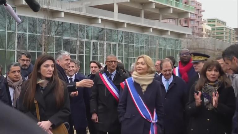 Olympisches Dorf bei Paris eröffnet